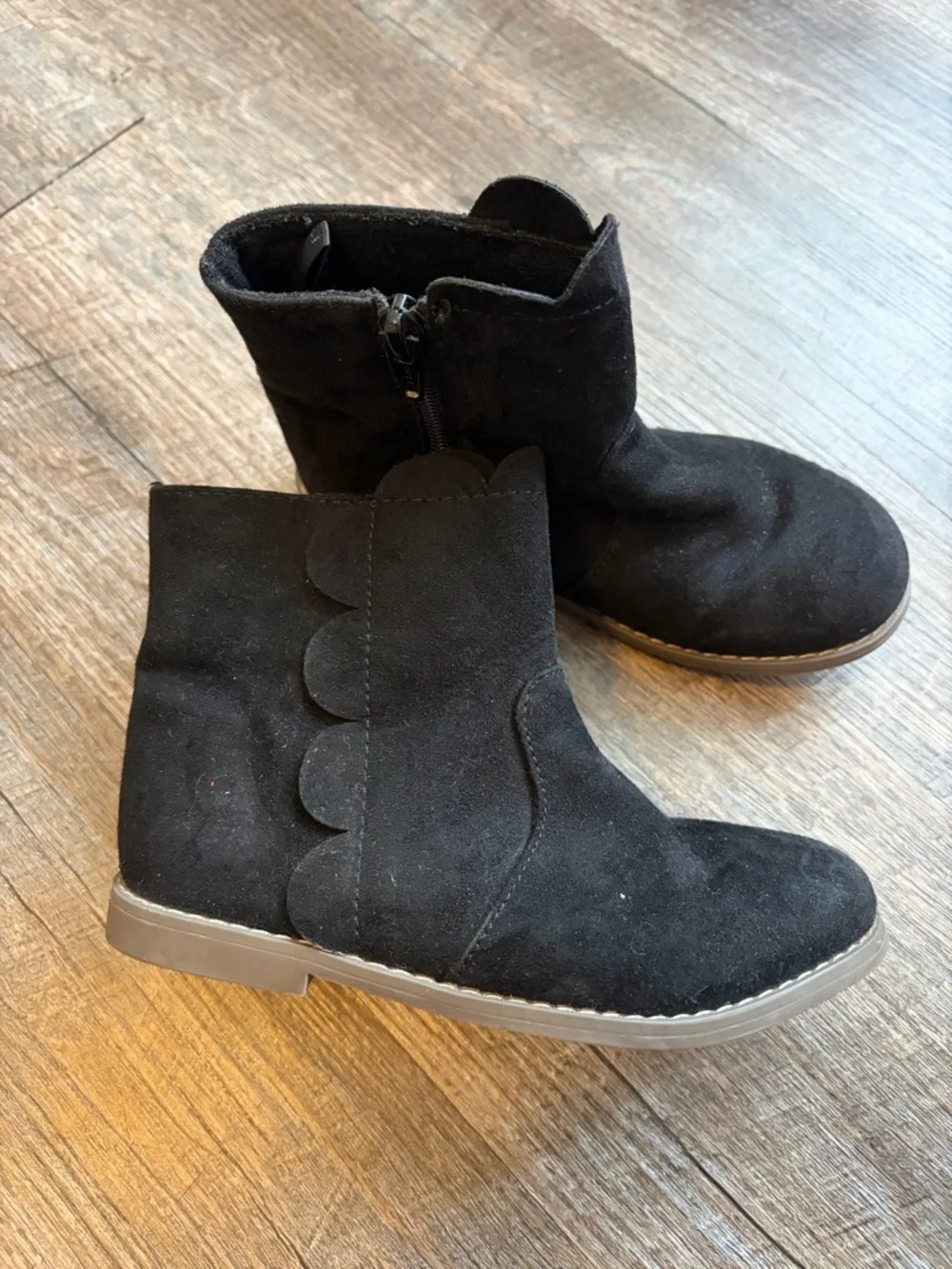 Gap Black Suede Scallop Edge Ankle Boots